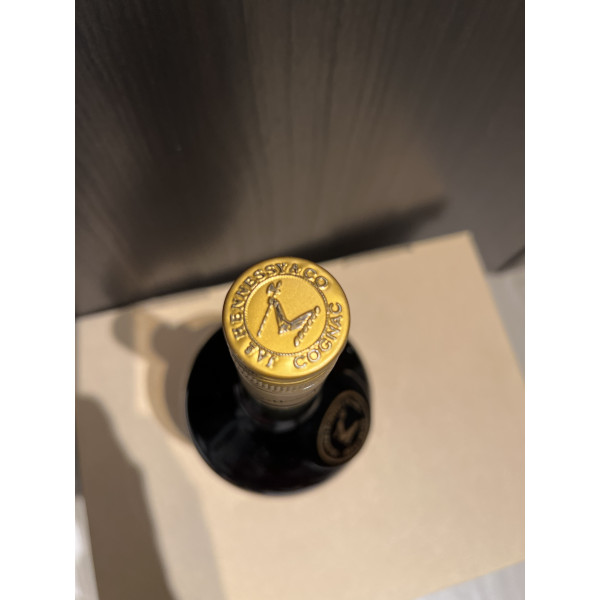 Hennessy Cognac Brass Arme.4