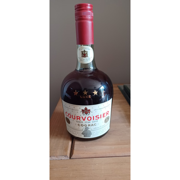 Courvoisier Cognac Luxe 3 star.1
