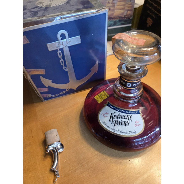 Kentucky Tavern Kentucky Tavern 8 Year Old Captain's Quart Bourbon Whiskey 1 Quart 1960s.5