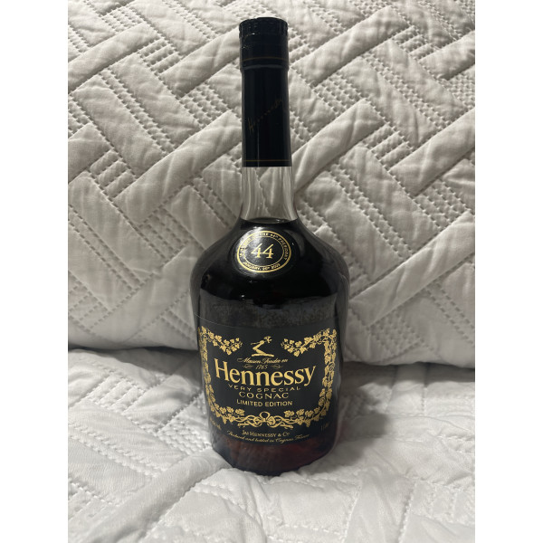 Hennessy Cognac Limited VS edition in Honor of the 44th president 1L.1