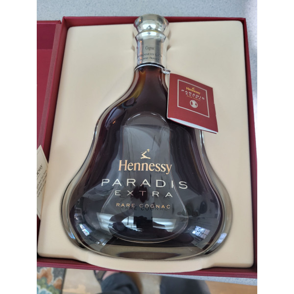 Hennessy Cognac Paradis Extra Rare.1