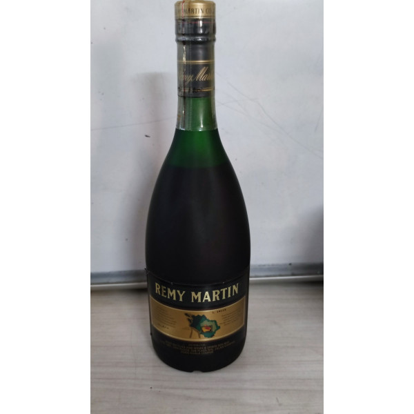 Remy Martin Cognac VSOP.2