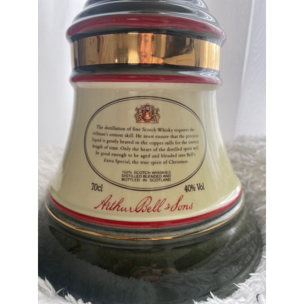 Bell’s old scotch whiskey Bell's Old Scotch Whisky Christmas 1991 Decanter.2