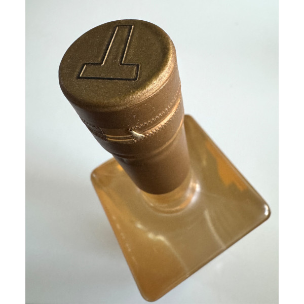  TRUMP / A.H. WANDERS B.V. Trump The World's Finest Super Premium Vodka 1L.3