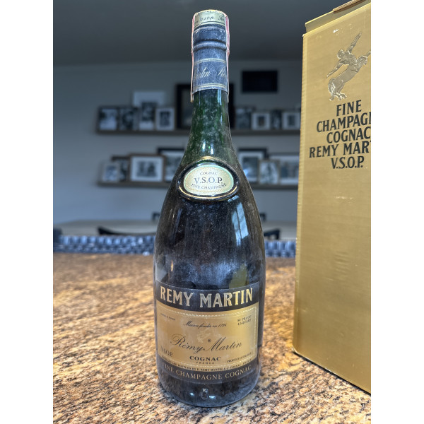 Remy Martin Cognac VSOP.1