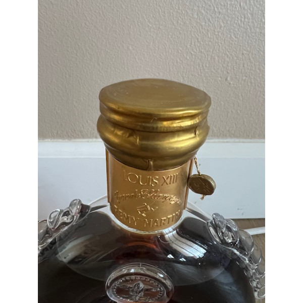 Remy Martin Cognac Louis XIII set with one glass.3