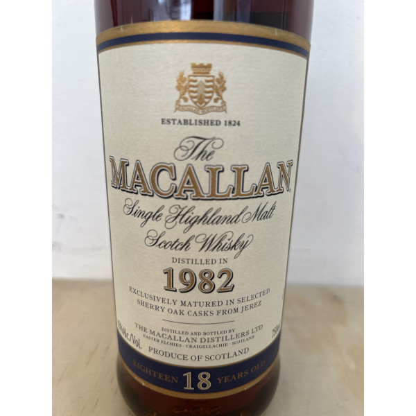 The Macallan Whisky The Macallan 18 Year Old 1982 Sherry Oak Single Malt Scotch Whisky.5