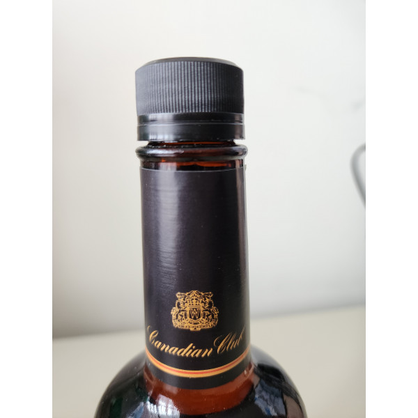 Hiram Walker Canadian Club Premium.3