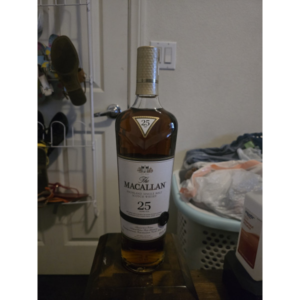 The Macallan Whisky 25 Year Old Sherry Oak 2018 Release.1