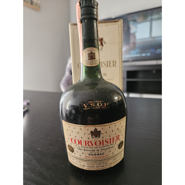 Courvoisier Cognac VSOP.1