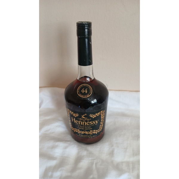 Hennessy Cognac Limited VS edition in Honor of the 44th president.1