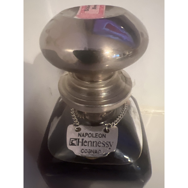 Hennessy Cognac Napoleon Silver Top Library Decanter 1980s.3