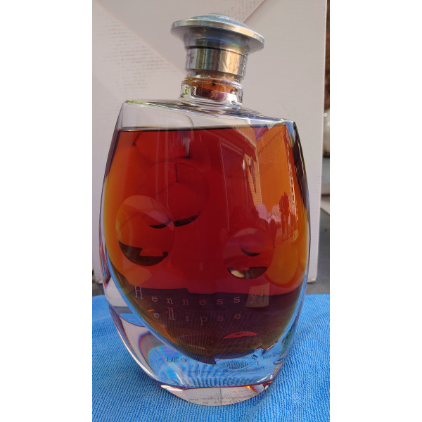 Hennessy Cognac Ellipse.1
