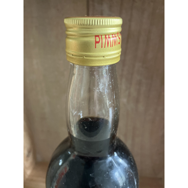 Pimm’s limited Vintage Limited No. 1 cup 1970s.3