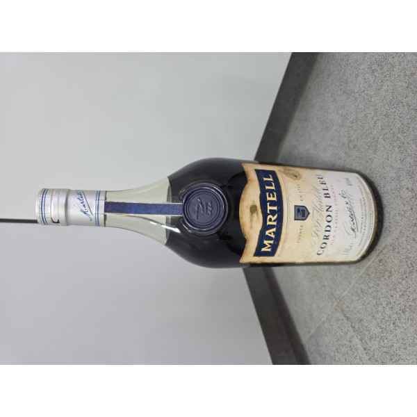 Martell Cognac Martell Cordon Bleu Old Classic Cognac 1L 1980s.1