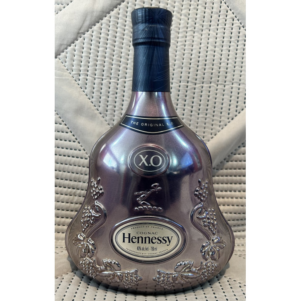 Hennessy Cognac XO Ice Limited Edition Set with 2 glasses.1