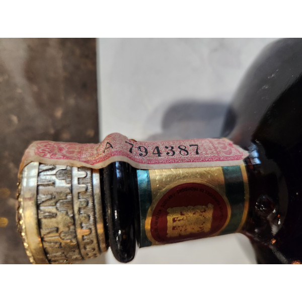 CHIVAS BROTHERS Chivas Brothers Lochan Ora Scotch Whisky Liqueur 75cl 1970s.3