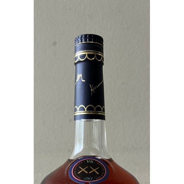 Hennessy Cognac Hennessy VS Cognac KAWS Limited Edition 1L (2011).3