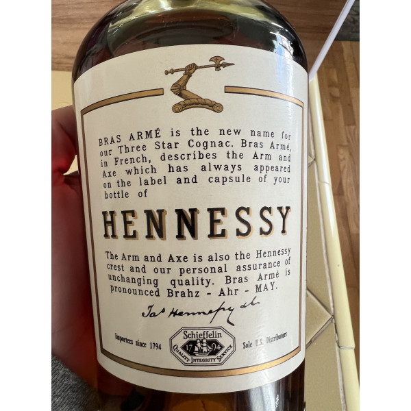 Hennessy Cognac Hennessy, bras armé.2