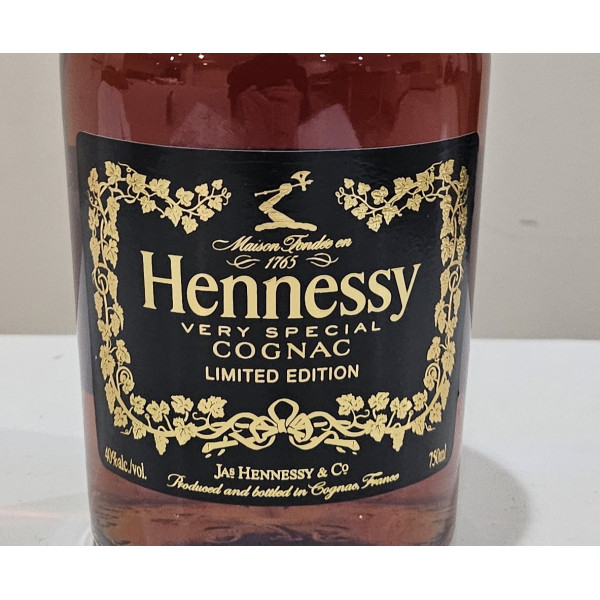 Hennessy Cognac Very Special Limited Edition in honor of the 44th President.5