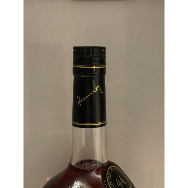 Hennessy Cognac Limited edition very special cognac \'in honor of the 44th president\'.3