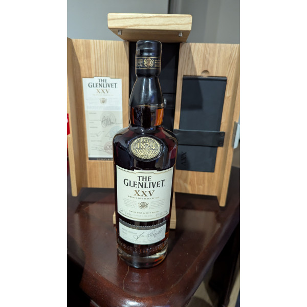 The Glenlivet Distillerie XXV 25 Years Old.2