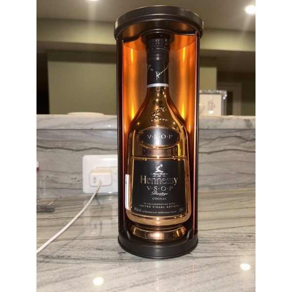 Hennessy Cognac Privilege VSOP United Visual Artists Edition.1