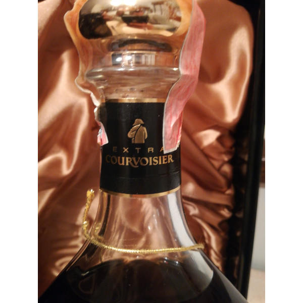  Cognac courvoisier initiale.4
