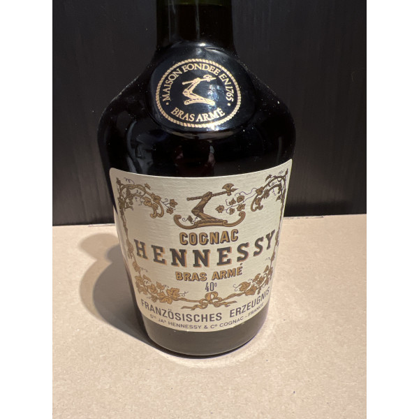 Hennessy Cognac Brass Arme.5