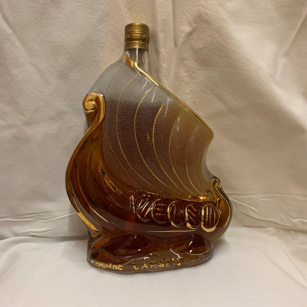 Larsen Cognac Viking Ship.1