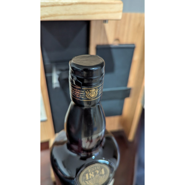 The Glenlivet Distillerie XXV 25 Years Old.4