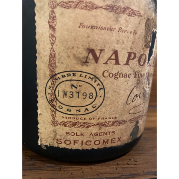 Courvoisier Cognac Napoleon Fine Champagne (Josephine bottle, 1950s) .2