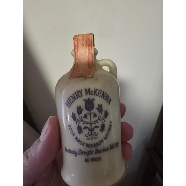 Henri McKenna Sour Mash Bourbon Miniature.5