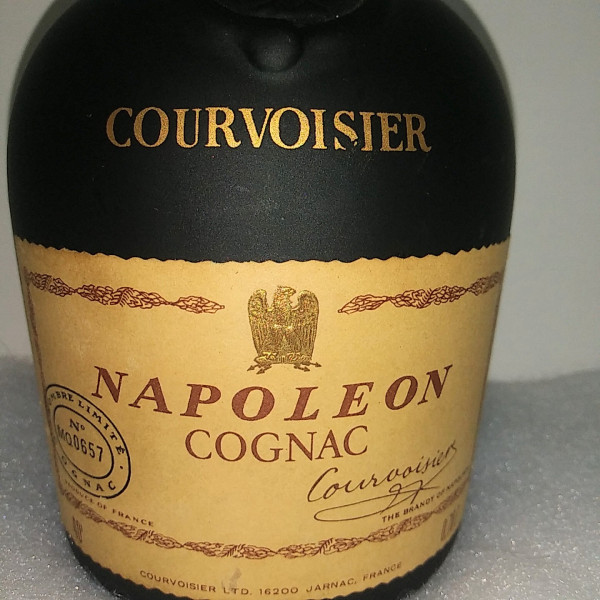 Courvoisier Cognac Courvoisier, NAPOLEON COGNAC.5