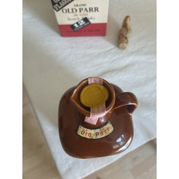 Old parr Grand old parr deluxe scotch whiskey 12 year.4