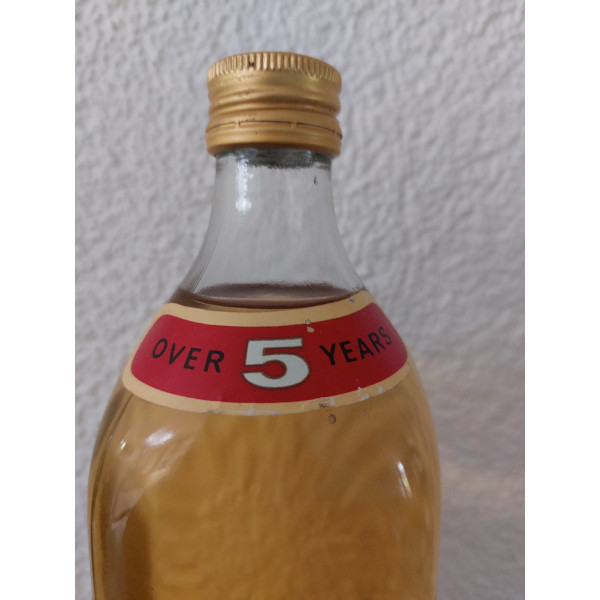 Diplomat Reserve 5 Years Old.3