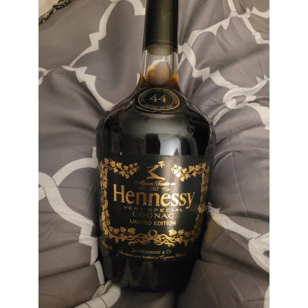 Hennessy Cognac VS Limited Edition in honor of the 44th President.5