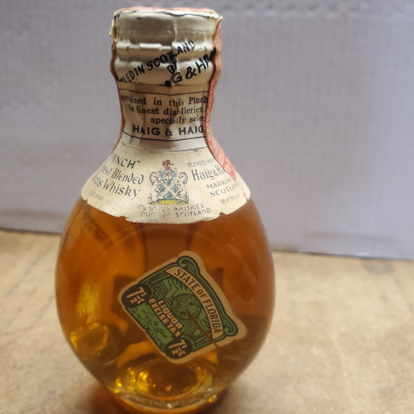 Haig & Haig Pinch Spring Cap 12 Years Old Miniature.1