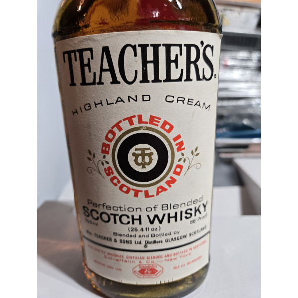 Teacher\'s Highland Cream Bottled 1960s-1970s.5