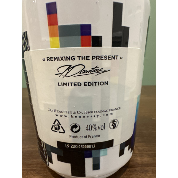 Hennessy Cognac VS Pantone Deluxe Collectors Edition.5