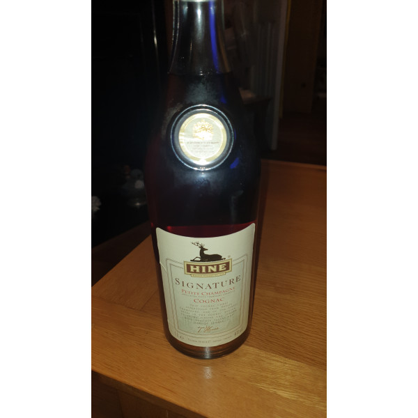 Hine Cognac Hine Signature Petite Champagne Cognac 100cl 1990s.1