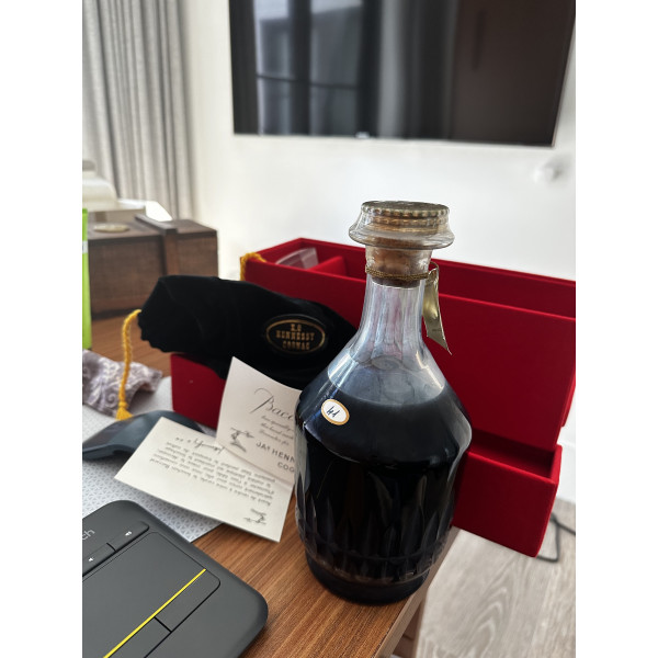 Hennessy Cognac XO Carafe Baccarat.1