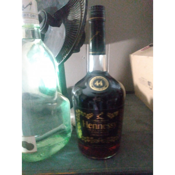 Hennessy Cognac Limited Edition VS in honor of the 44th president.1