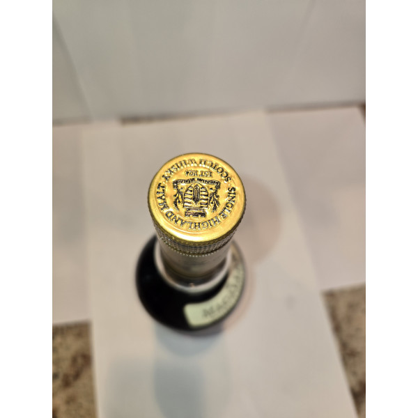 The Macallan Whisky Single Highland Malt Scotch Whiskey 12 years old.4