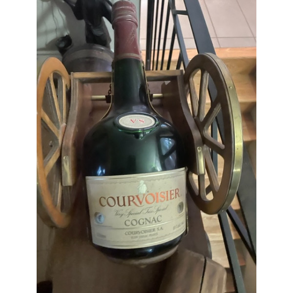 Courvoisier Cognac VS Very Special 3 liter.1