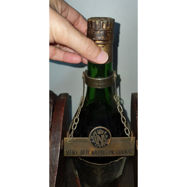 Very Old Napoleon Cognac Very Old Napoleon Cognac.3