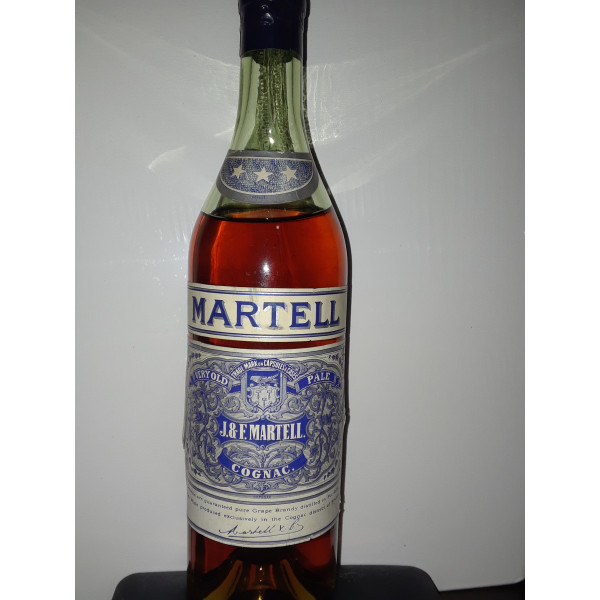 Martell Cognac  3 star cognac Very Old Pale.1