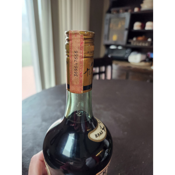 Hennessy Cognac Bars arme.3