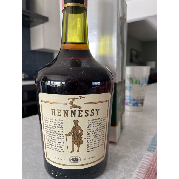 Hennessy Cognac Bras Armé Fifth.2