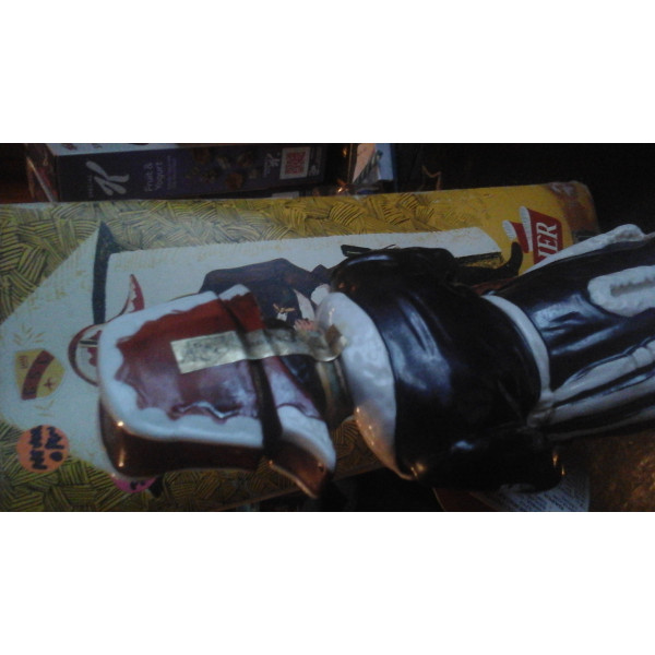  Grenadier Cream Sherry Soldier Figural Decanter 1969.4